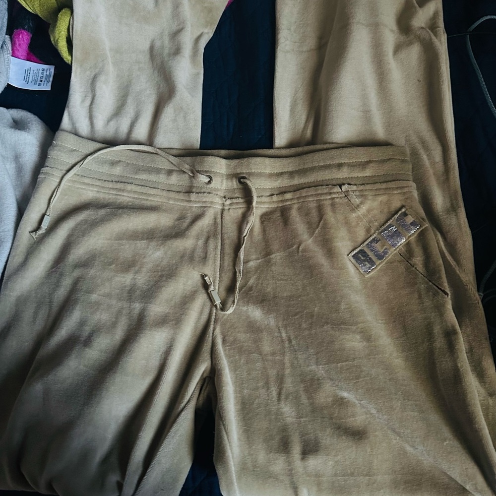 BCBG TRACKSUIT PANTS AND SWEATER SET
